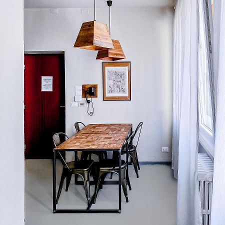 Tra Piazza Erbe E Piazza Bra Raffinata Maison Hotel Verona Luaran gambar